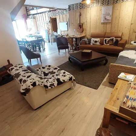 Yourtes Olachat Proche Annecy Tente de luxe Faverges