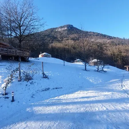 Yourtes Olachat Proche Annecy *